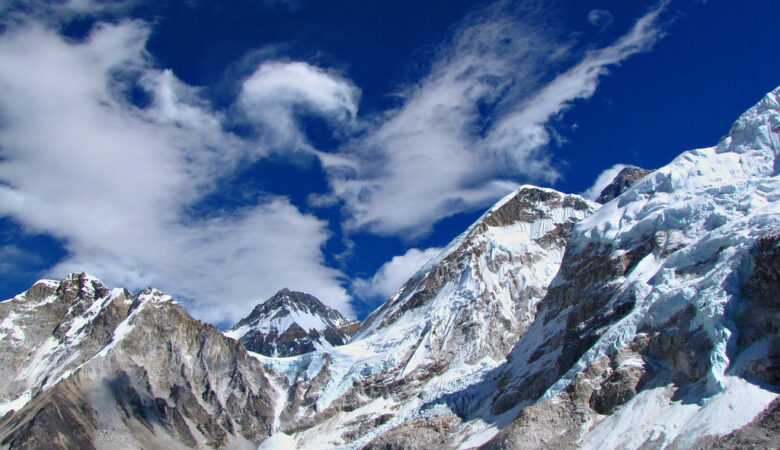 Glacier_Himalayan_Peaks